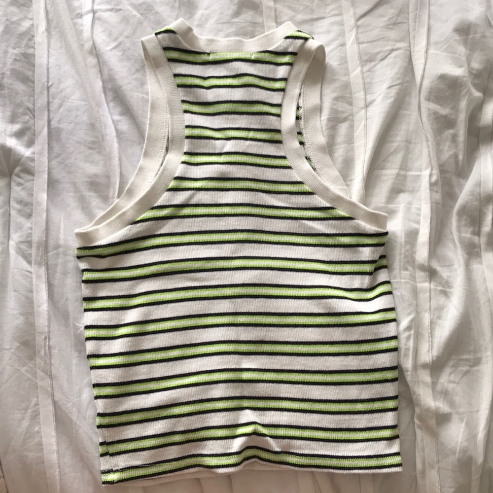 Halter Style Top - Picture 2 of 3